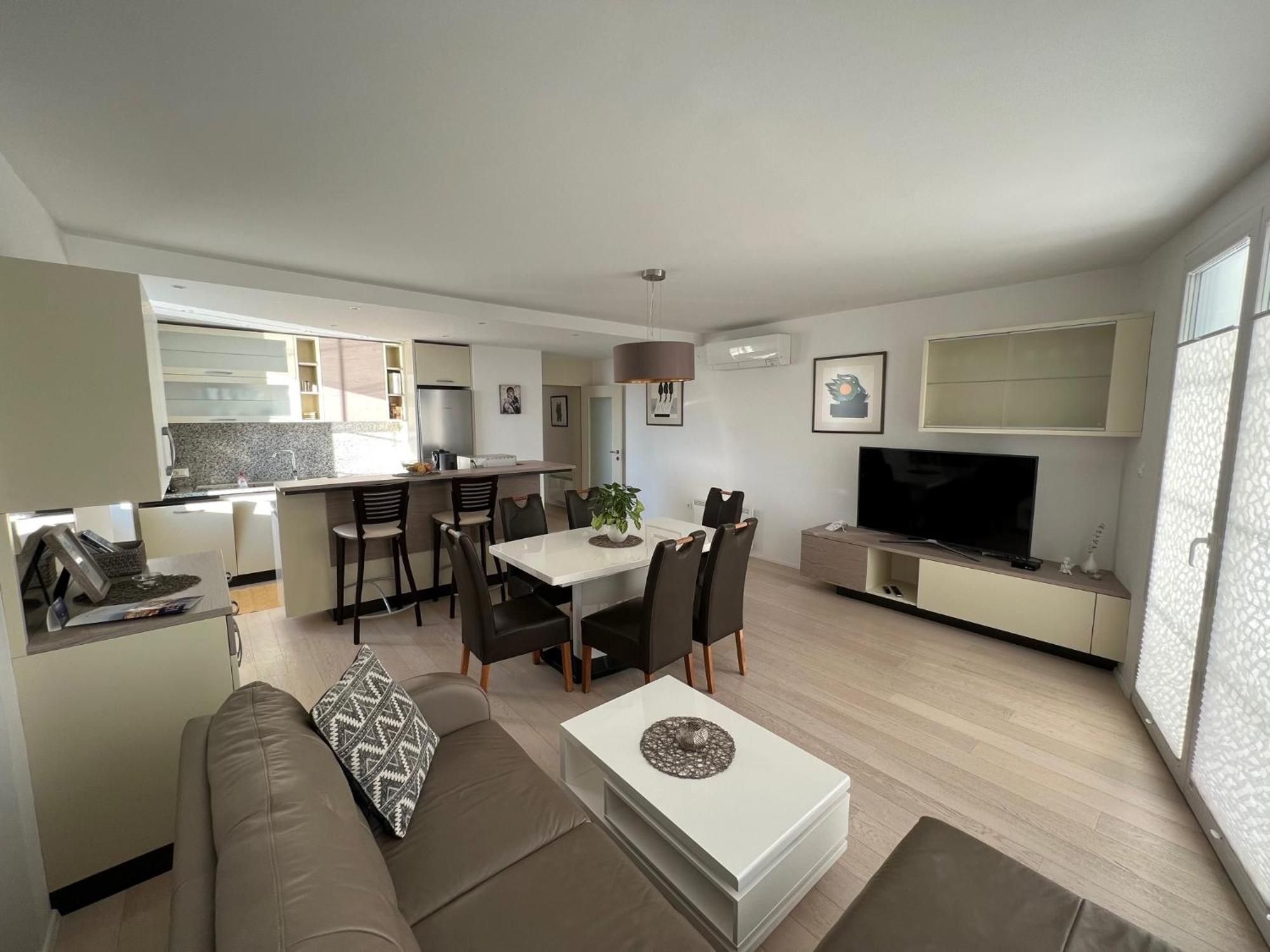 Gloria Holiday - Apartment Rebecca Пиран Экстерьер фото